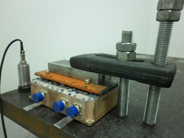 JH振動時效設(shè)備消除焊接件殘余應(yīng)力實驗