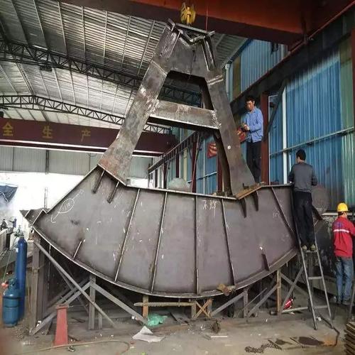 支鉸鋼梁振動時效處理應(yīng)力方法概述